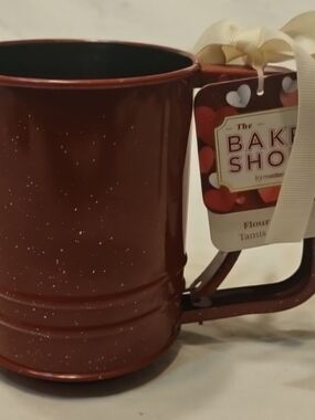Bake Shop Masterclass Red Speckled Flour Sifter